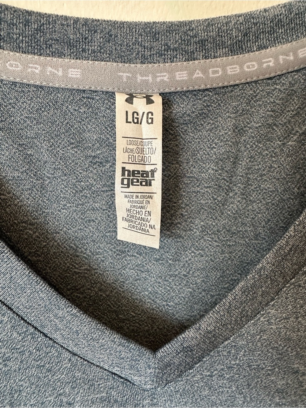 Under Armour women’s Heather Slate Blue V-Neck Logo Tee - Picture 3 of 4